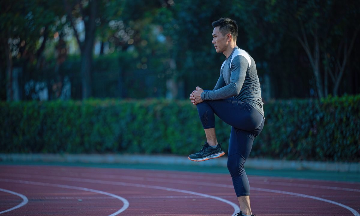 运动损伤预防指南：热身、负荷与恢复的三道防线